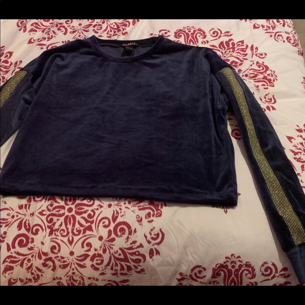 Velour Sweater - Picture 4 of 6